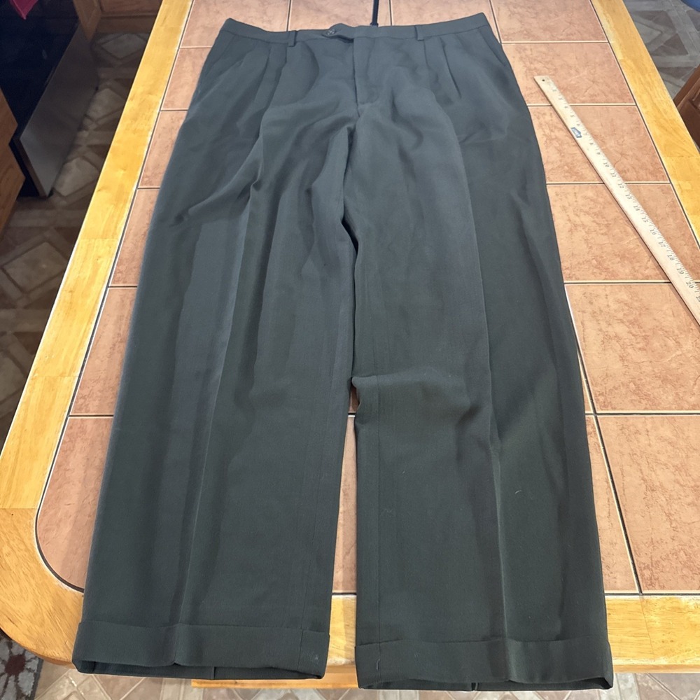 Givenchy Monsieur Pants Mens Sz  40 x 32 Green Pleated Cuffed Trousers USA Made